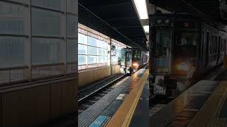 521系AK12編成+521系AK03編成 折り返し 普通 泊行き 金沢駅到着 #shorts