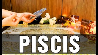 PISCIS ESTÁS EN EL CENTRO!TRES PERSONAS SE CRUZAN EN TU VIDA Y UNA TRAE UN MENSAJE QUE CAMBIARÁ TODO