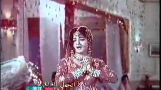 NOOR JAHAN IZHAR BHI MUSHKIL HAI ANJUMAN YouTube