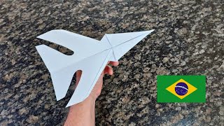 Avião de papel para todos divertido e fácil de fazer.