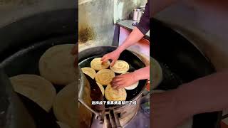 兰州热干面大饼，1.5元半斤。 在roa感受人间烟火