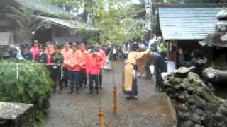 恒例の愛宕山・坂本神社の火祭が盛大に開催２．