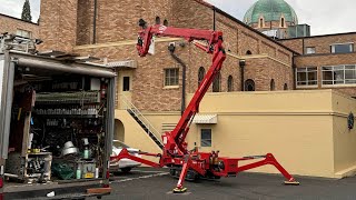 INSANE Lift Operator Skills! Professional Gutter Installation Commercial Building Solutions Portland