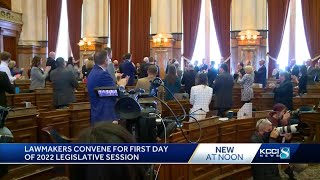 Iowa lawmakers gavel in 2022 Legislative Session