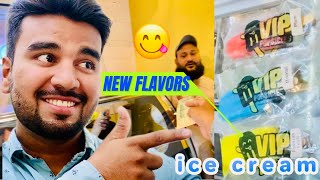 Mai Mustafa Hanif k Ice Cream parlor k new flavors try krne gaya😋@MustafaHanif