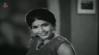 అక్కాచెల్లెళ్లు (1970)