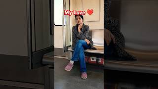 Delhi metro ❤️!! Cute couple !! Love marriage couple !! #shorts #ytshorts #love #video #viralvideo