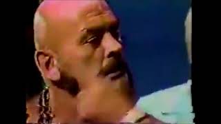 46 WWWF  Ivan Koloff  Confronts Pat Patterson At Ringside - Allentown PA