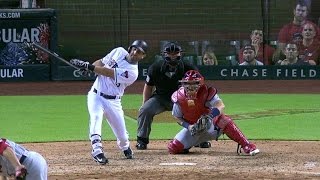 STL@ARI: Descalso hits an RBI single to right field