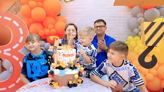 Diana, Roma and family celebrate Oliver  birthday 🎊