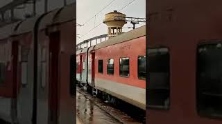 12454 New Delhi to Ranchi Rajdhani Express vai Daltonganj, Mugal sarai, Prayagraj, Kanpur |