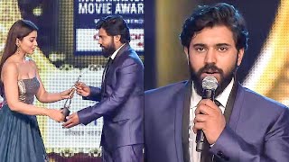 Gorgeous Shriya Saran Presents the Award to Malyalam Star Nivin Pauly