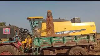 ಕಡಲೆ ರಾಶಿ       (chickpea harvesting ) @NewHollandAG