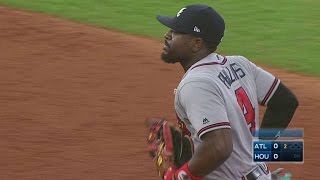 ATL@HOU: Phillips slides to his left, nabs Gurriel