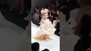 かわいい赤ちゃんのファッションショー#ai #baby #fashionshow #dress  #cute #classy #viral