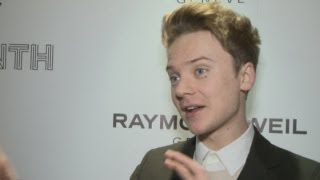 Conor Maynard talks about 2013 and his craziest 'Mayniacs'