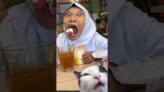 Siap buat tantangan tahan tawa? ( tahan tawa )