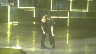 Fancam100828 Super ShowⅢ in Qingdao   Dancing Out