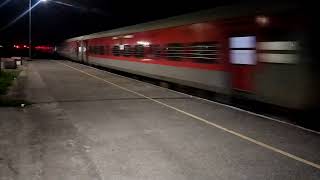 Pandian SF Express | Chennai Egmore To Madurai Jn |Bus And Train Viewer |