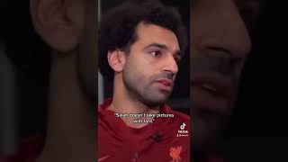 Salah takes a picture with a fan 🥰🔴 #lfc #salah #shorts
