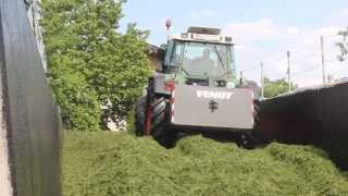 Grashäckseln mit John Deere 6810