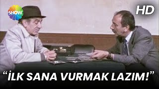 Hayri verdiği paraları almaya çalışıyor! | Vatandaş Hayri (1996)