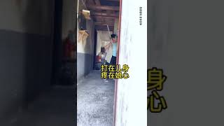 跟老公闹矛盾没吃早餐，等我去厨房时看见婆婆正在教训老公，此时我感动的热泪盈眶，有这样的婆婆我再也不委屈了！#劇情#生活#情感#shorts