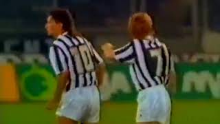 Roberto Baggio (Juventus) 24/04/1991 - Juventus 1x0 Barcelona-ESP - 1 gol