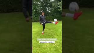 Raphael Varane doing personal training in his house at Manchester