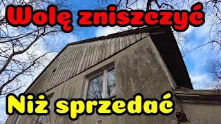 🔥 Woli Zawalisko Niż Sprzedać! 🏚️ Opuszczony Dom i Tajemnicze Relikty w Lesicy! 😱