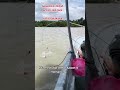 Dalam hobi mancing mesti ada kawan korang yang asik dapat ikan