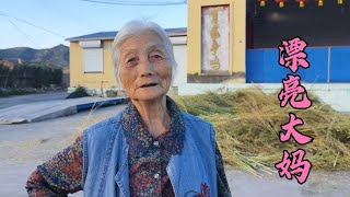 张家口82岁农村漂亮大妈，六个孩子真有福气，是一个十分干净的人