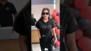 ഹോളിവുഡ് സ്റ്റൈലിൽ മാളവിക മേനോൻ Malavika Menon at Kochi #malu #malavikamenon