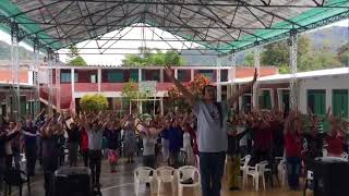 Yoga con el profesor Alexánder Rubio en Chaparral y Rioblanco