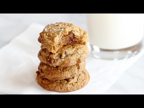 Airy peanut butter cookies