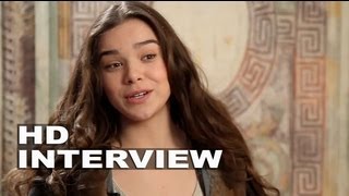 Romeo and Juliet: Hailee Steinfeld "Juliet" On Set Movie Interview | ScreenSlam