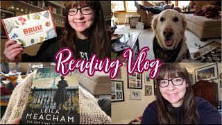 READING VLOG: A New Historical Fiction Favourite & BRUU Unboxing ☕