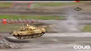 Russian MBT T-90 jumping fire