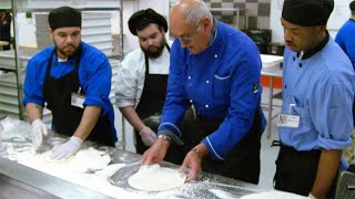 Chef Trains Inmates to Work in Professional Kitchens
