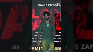 Shahid Kapoor's Entry in Bloody Daddy Trailer Launch | Fever FM