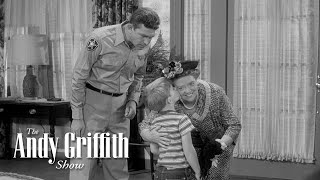 Aunt Bee Moves In with Andy Taylor and Opie!