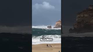 ¡Olas Gigantes! Descubre la Playa de Nazaré en Portugal 🌊✨ #shorts