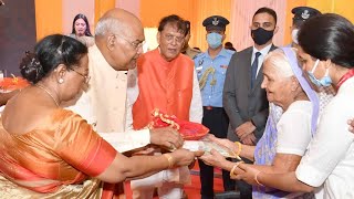 President Ram Nath Kovind visits Krishna Kutir, Vrindavan