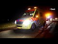 Auto slaat over de kop en landt in de sloot in Hellendoorn