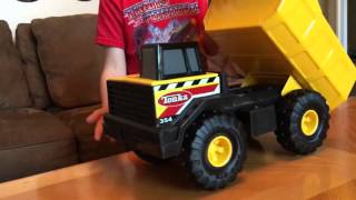 Toy Review of Tonka Classics Mighty Steel Dump Truck