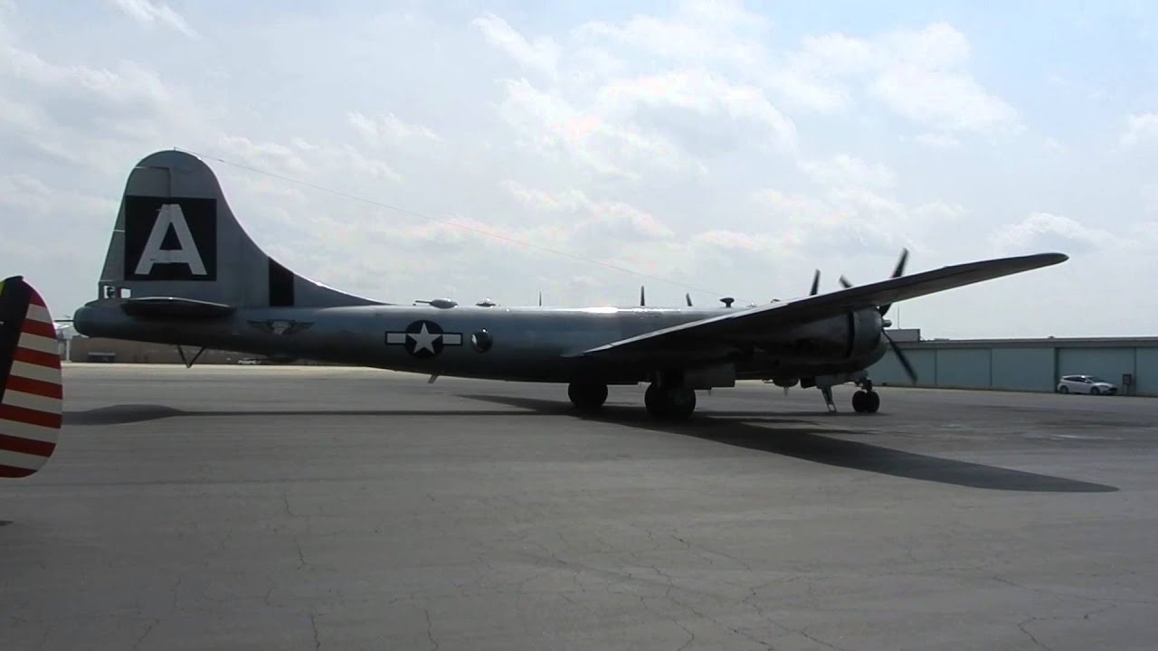 B-29 Superfortress "FiFi" Starting Engines And Taxiing - YouTube