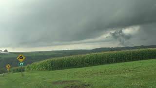 Storm Chaser Captures Close Encounter With Lightning Bolt in Wisconsin