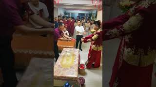 这个新郎真嘴甜，逗得丈母娘乐开颜  #接亲花絮 #传统婚礼#結婚