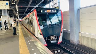 都営浅草線5500形5524F アクセス特急西馬込行き　青砥駅発車