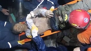 Nepal earthquake: Army rescue man buried under quake rubble